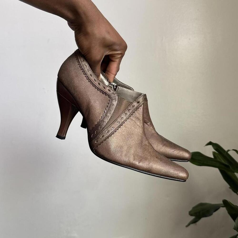 Vintage Y2K BELLINI Bronze pointed‎ square toe Shooties Heels size 8